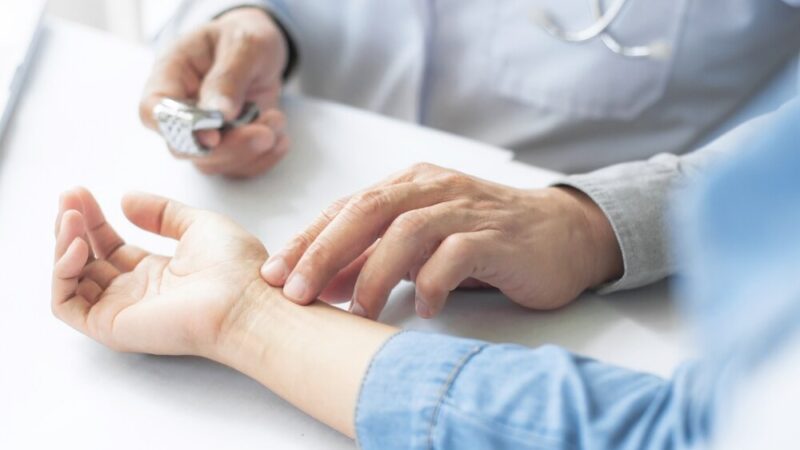 Ełk w walce z czerniakiem: Nowy program edukacyjny dla młodzieży