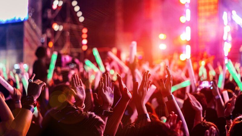 Czesław Mozil zaprasza na wyjątkowy koncert w Ełku podczas I Festiwalu Słowa i Muzyki