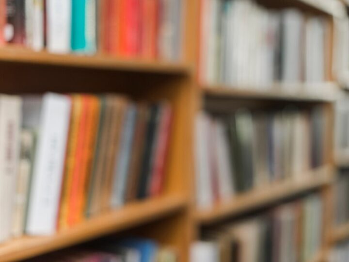 Ełcka Biblioteka świętuje 80-lecie – wypożyczaj książki i wygrywaj nagrody!