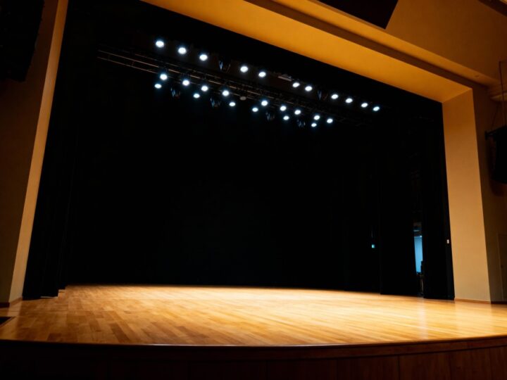 Ptaki krzyczą nieustannie – monodram o dylematach w obliczu zła