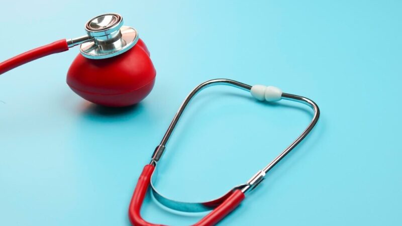 Nowoczesne łóżka dla rodziców zagościły na oddziale pediatrycznym w Ełku