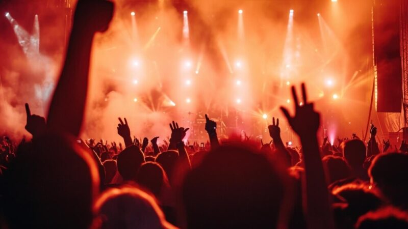 Poezja w rytmie muzyki: koncert i warsztaty dla młodzieży