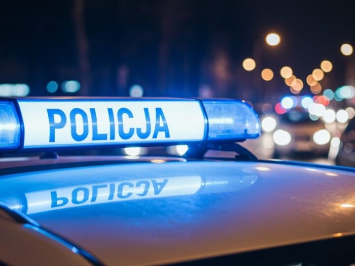 Nowi kandydaci na policjantów sprawdzają swoje siły w testach sprawnościowych