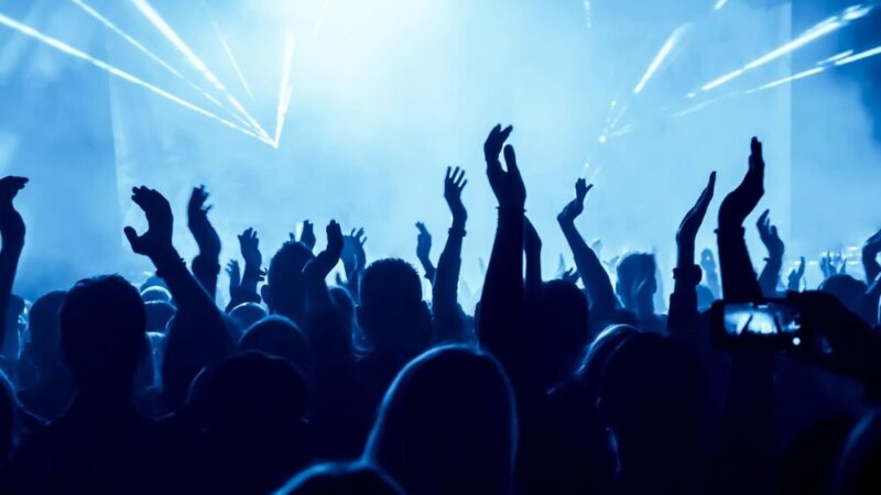 Artur Gotz w bibliotece – wieczór z twórczością Marka Grechuty!