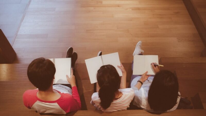 Ełccy uczniowie zdobywają przyszłościowe umiejętności na warsztatach z retoryki i autoprezentacji