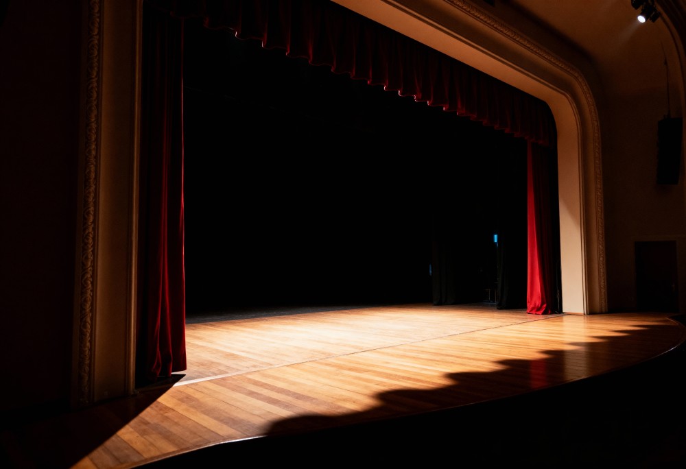 Święto Teatru: Życzenia dla Twórców Scenicznych!