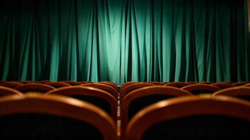 Ostatnia szansa na „Kandydatki na żonę” – spektakl powraca na scenę Teatru Scena 55!