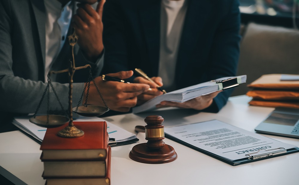 Bezpłatna pomoc prawna dla potrzebujących