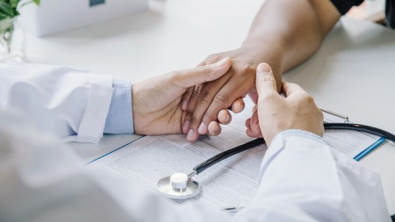 Dzień Pielęgniarek i Położnych: Świętujemy ich niezastąpioną rolę w opiece zdrowotnej