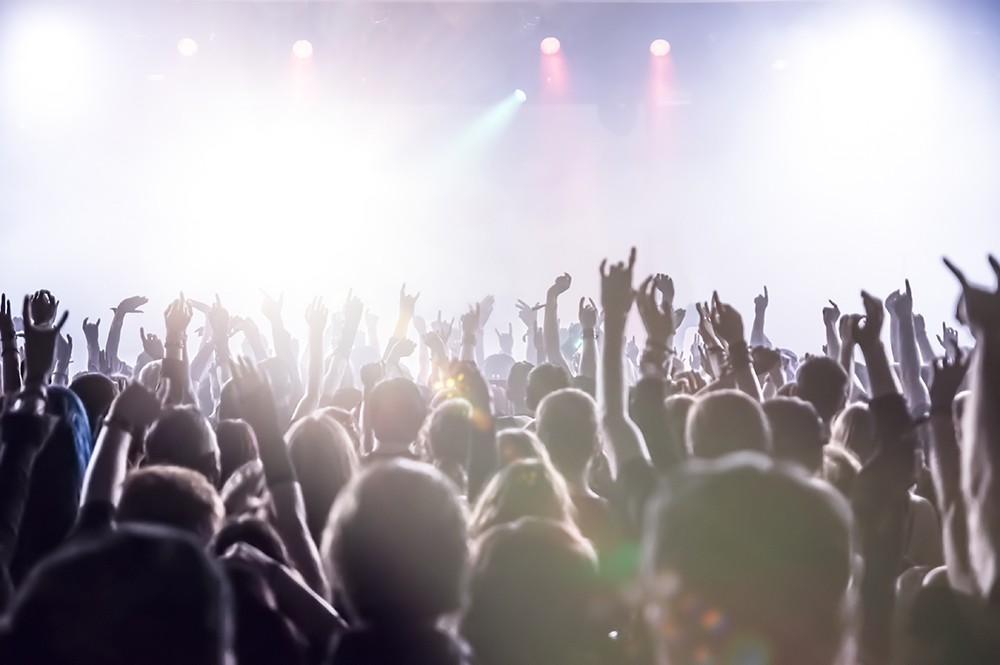 Ormiańskie tańce w Ełku: Zespół „Hrayrq” na Festiwalu Folkloru Tęcza!