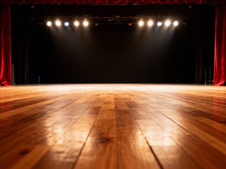 Teatralne emocje na żywo w Ełku z grupami „Impro”!