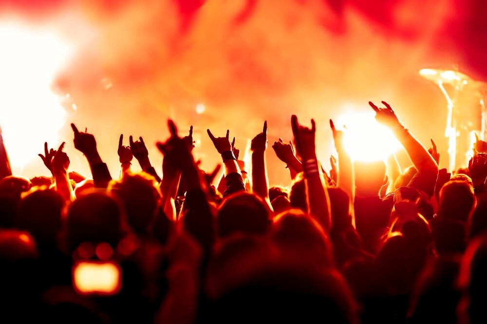 Muzyczne przebojowe wieczory na tarasie ECK – trzeci koncert już 19 sierpnia!