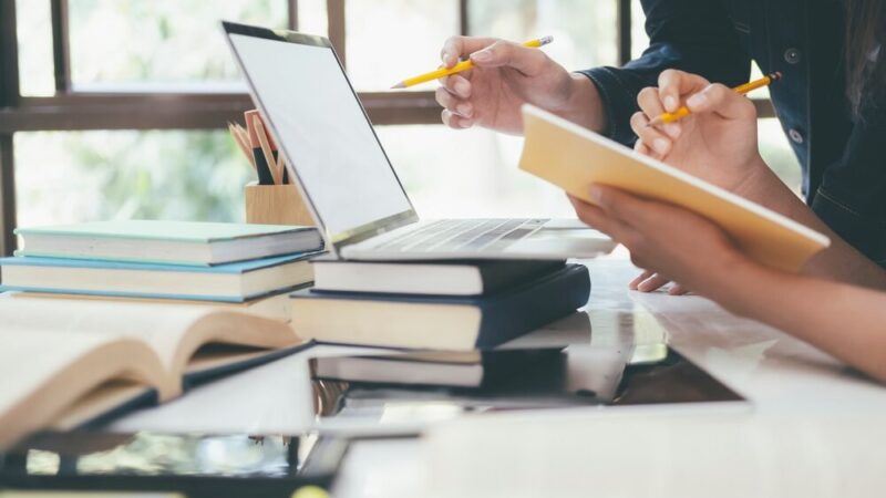 Konkurs „Odblaskowy kreator” dla szkół w Olsztynie – twórz bezpieczne gadżety!